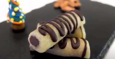 Huesos de santo de chocolate listos